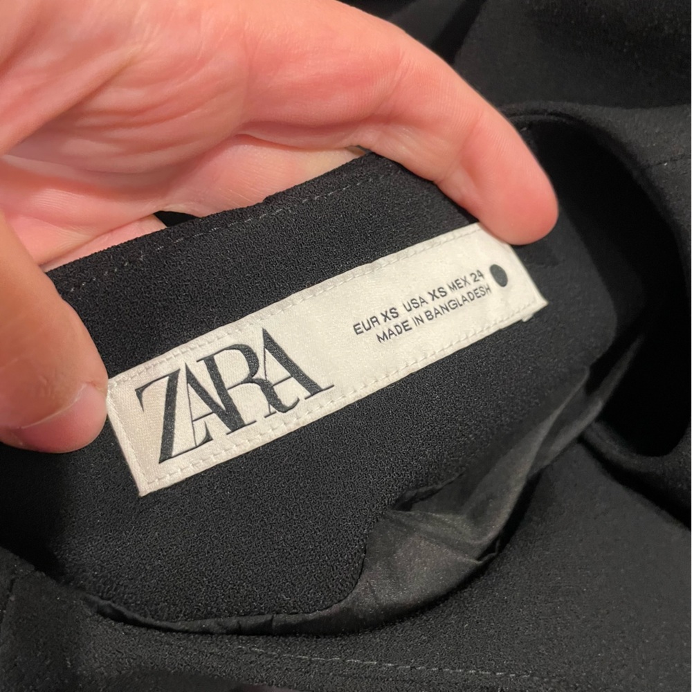 Zara Black Sleeveless Tank Top - Picture 6 of 8